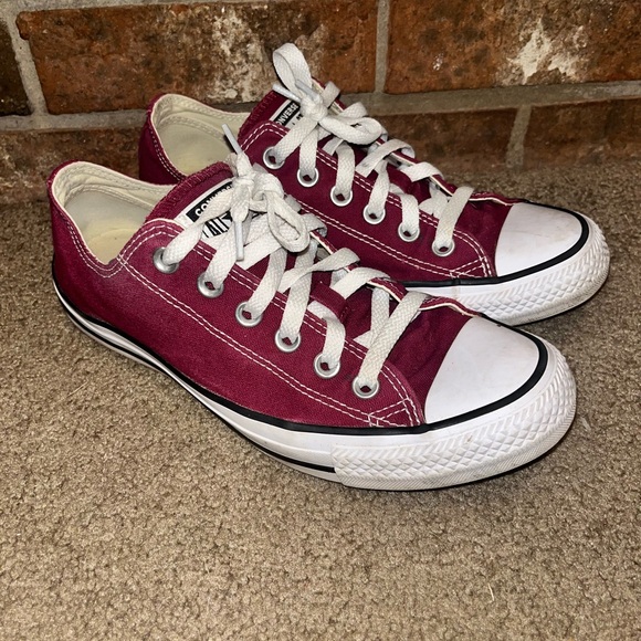 Red converse great condition - Picture 6 of 7